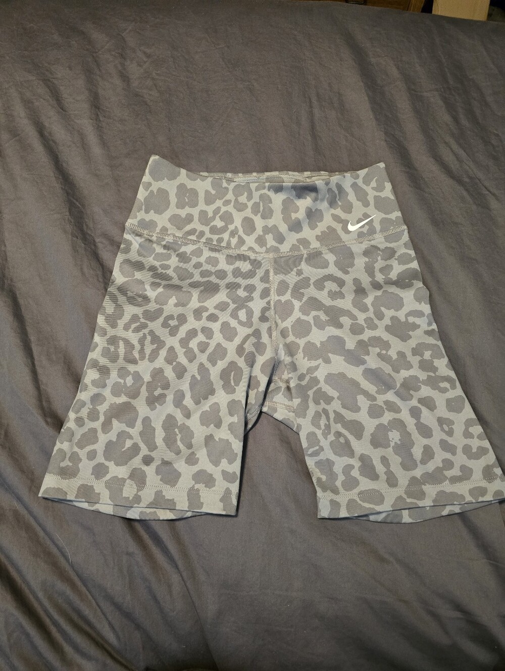 Nike Gray Leopard-Print High-Rise Bike Shorts